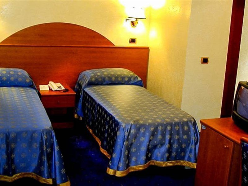 Baltik Guesthouse Roma Ngoại thất bức ảnh