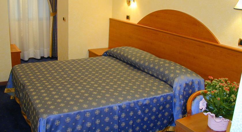 Baltik Guesthouse Roma Ngoại thất bức ảnh